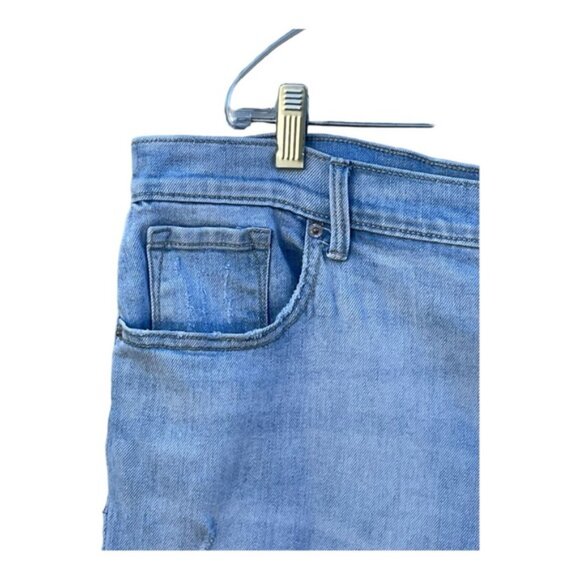 Old Navy Mid Rise Distressed Crop Flare Jeans Light Wash Sz 18 - Picture 6 of 10